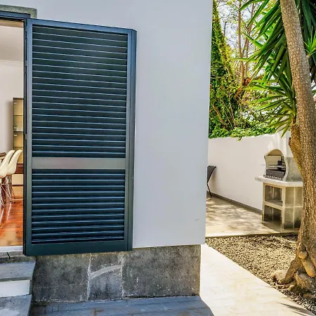 Sleeps 11 With Pool Air Con And Wifi וילה Birre
