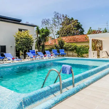 Sleeps 11 With Pool Air Con And Wifi וילה Birre